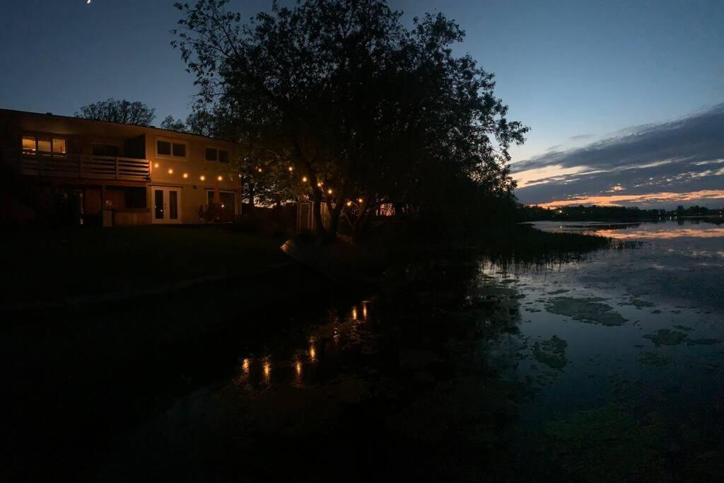 The Ox + Bow Portage la Prairie Exterior foto